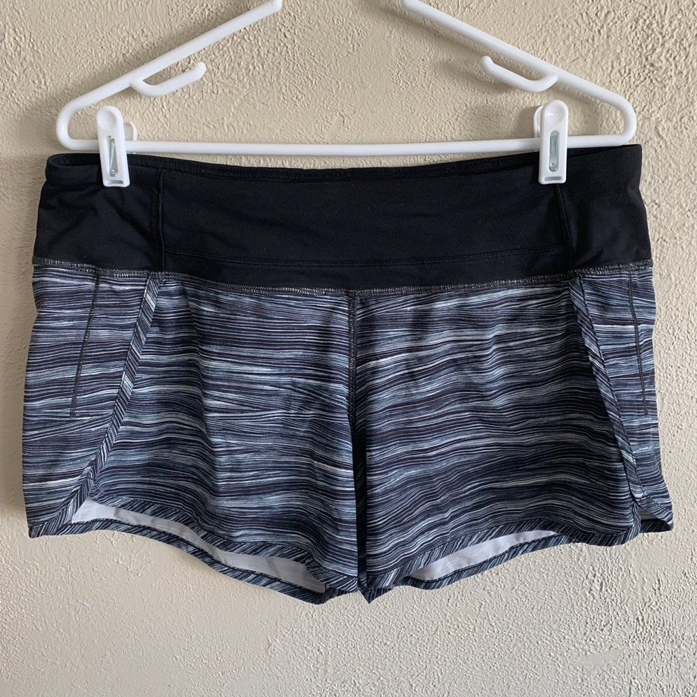 Lululemon Run Times Short, blk/white/grey stripes